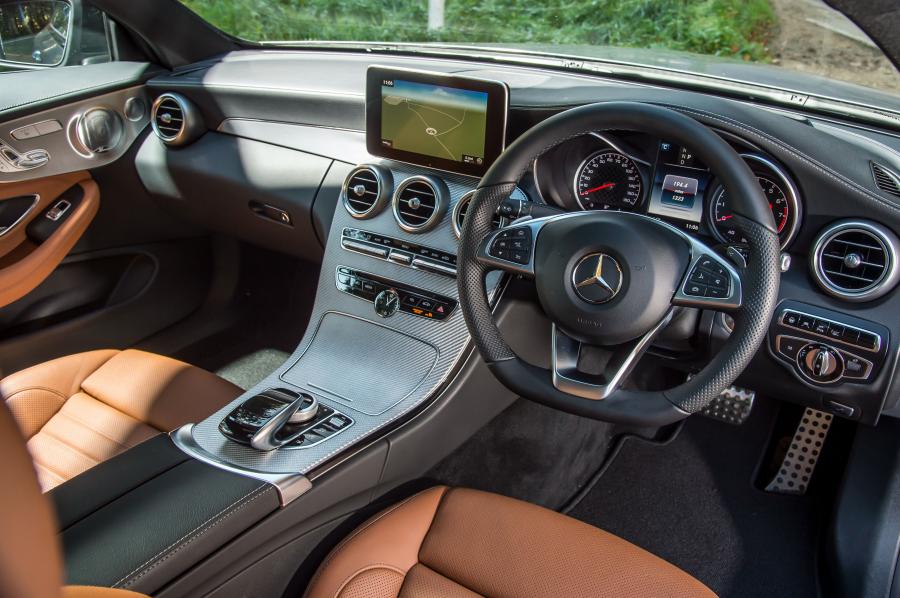 Торпедо Mercedes-AMG C43 4Matic Coupe 2016 года  (UK) (фото 22 из 30)
